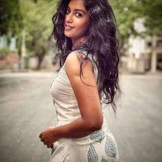 Roshini Haripriyan wallpaper