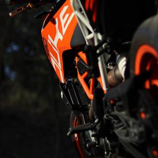 Duke 390 black wallpaper