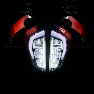 Duke 390 black wallpaper