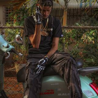 Yovngchimi wallpaper