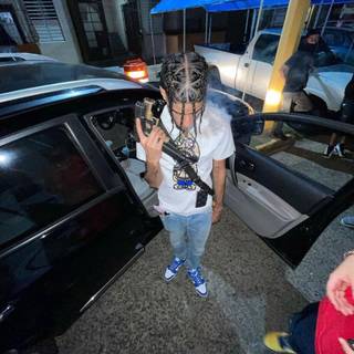 Yovngchimi wallpaper