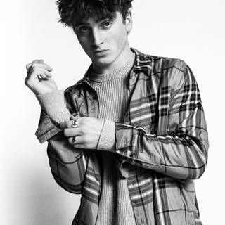 Benson Boone wallpaper