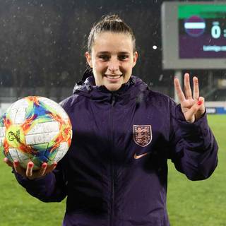 Ella Toone wallpaper