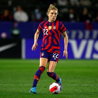 Kristie Mewis and Sam Kerr wallpaper