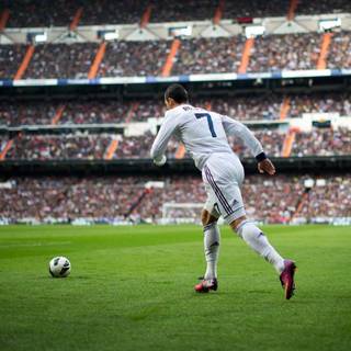Cristiano Ronaldo free kick wallpaper