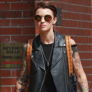 Rubi Rose desktop wallpaper