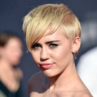 Miley Cyrus 4k wallpaper