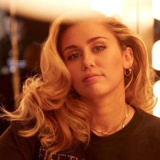 Miley Cyrus 4k wallpaper