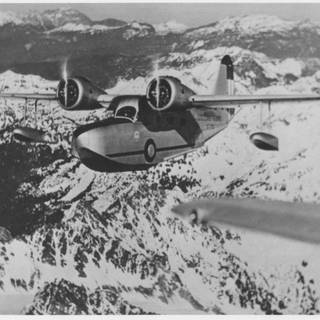 Vintage aircraft wallpaper