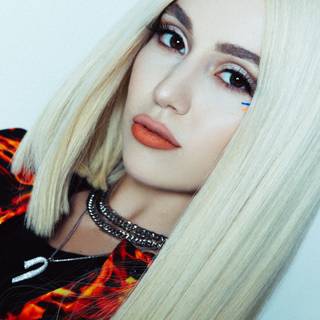 Ava Max 4k wallpaper