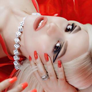 Ava Max 4k wallpaper