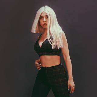 Ava Max 4k wallpaper