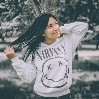 Nirvana sweatshirt wallpaper