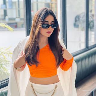 Saboor Aly wallpaper