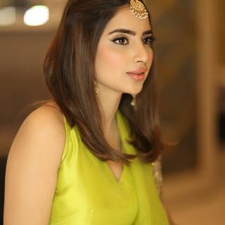 Saboor Aly wallpaper