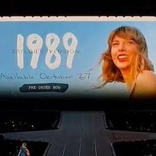 1989 Taylor's Version wallpaper