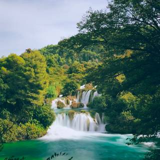 Flowing river wallpaper