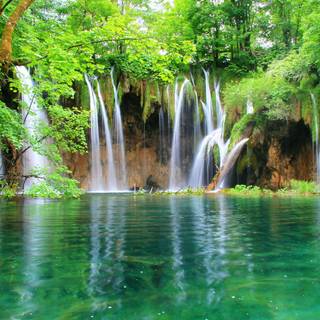 Flowing river wallpaper