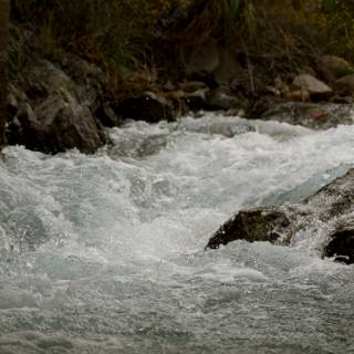 Flowing river wallpaper