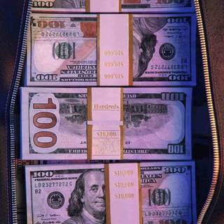 iPhone 4k money wallpaper