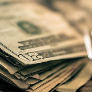 iPhone 4k money wallpaper