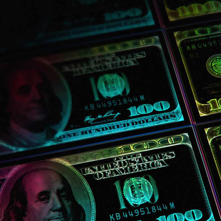 iPhone 4k money wallpaper