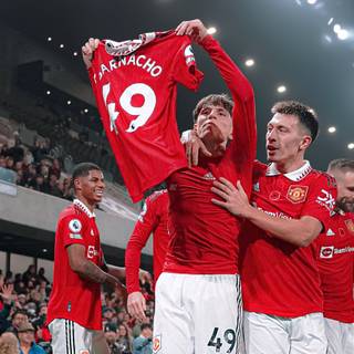 Garnacho iPhone wallpaper