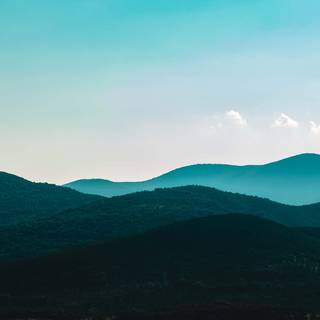 Clean laptop wallpaper