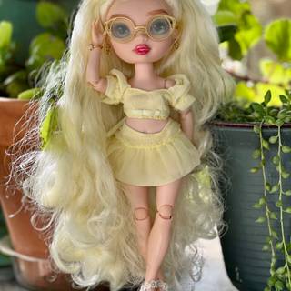 Delilah Fields wallpaper