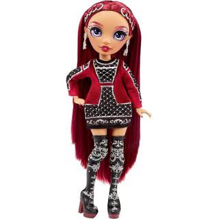 Mila Berrymore wallpaper