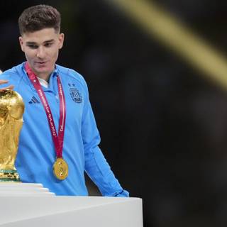 Julian Alvarez 4k wallpaper