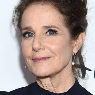 Debra Winger wallpaper