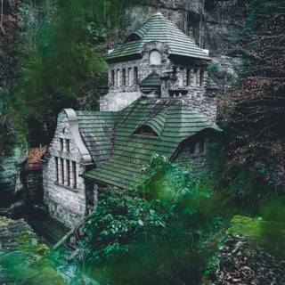 Haunted house 4k wallpaper