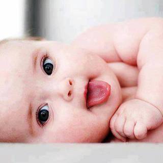 Small child wallpaper