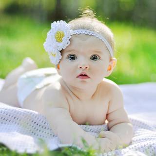 Small child wallpaper