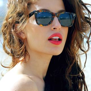 Tania Raymonde wallpaper