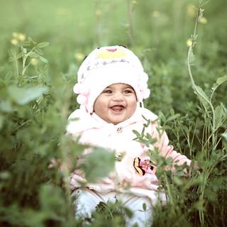 Small child wallpaper