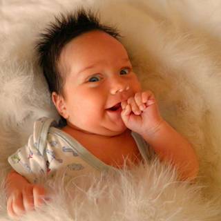 Small child wallpaper