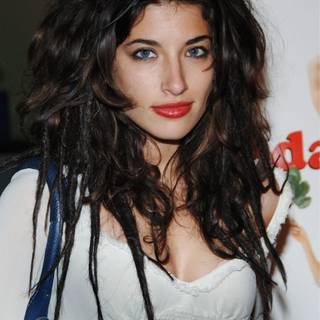 Tania Raymonde wallpaper