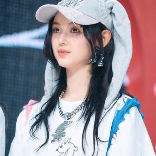 Danielle NewJeans wallpaper