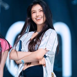 Danielle NewJeans wallpaper