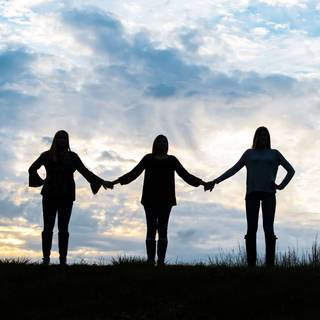 Preppy besties wallpaper