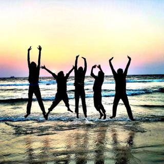 Preppy besties wallpaper