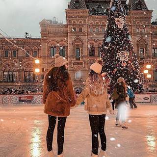 Preppy besties wallpaper