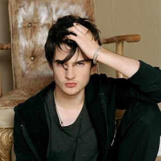 Tom Sturridge wallpaper