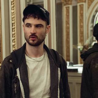 Tom Sturridge wallpaper