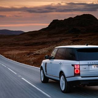 Land Rover 4k wallpaper