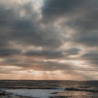 Dramatic sky wallpaper