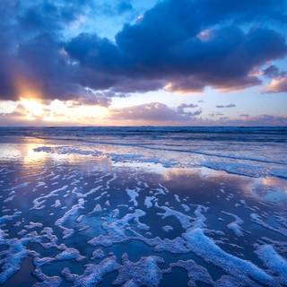 Dramatic sky wallpaper