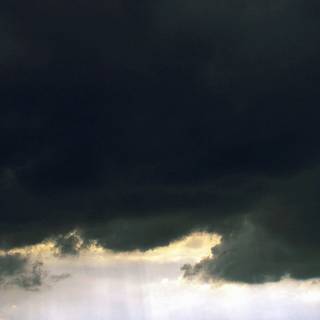 Dramatic sky wallpaper